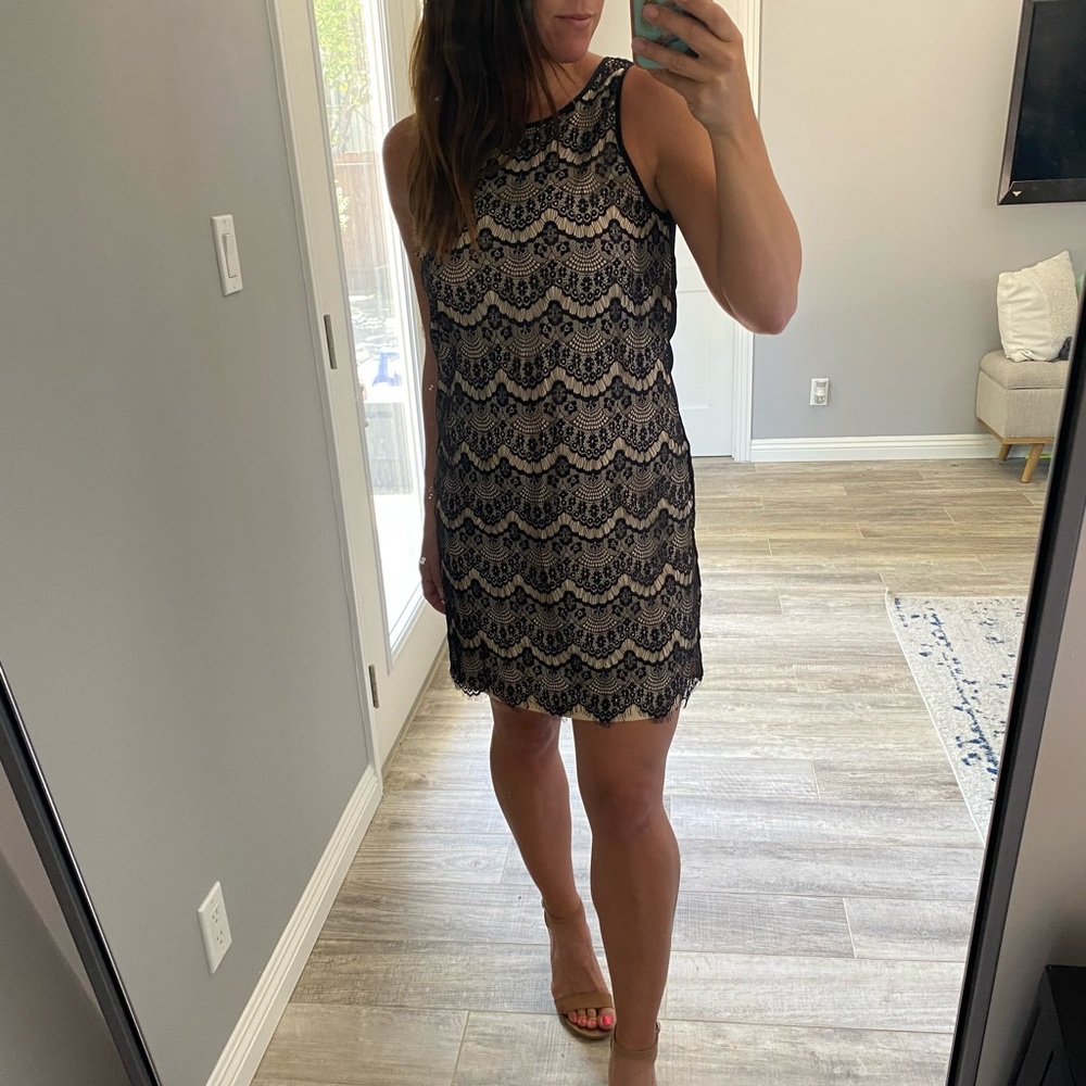 Fora sleeveless black lace dress. Excellent condition. Size large